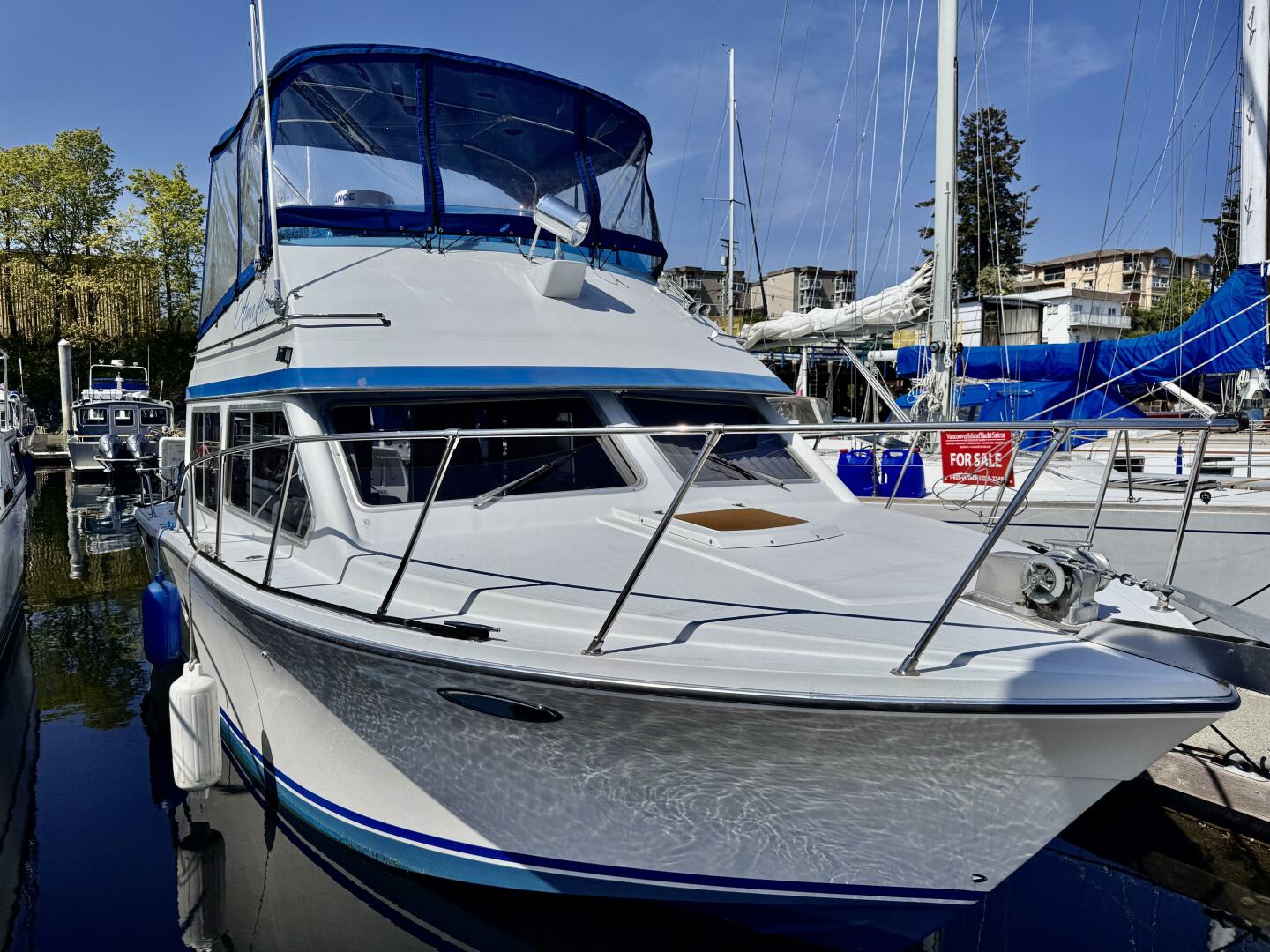 photo 68285fb0ef0d8 Vancouver Island Yacht Sales