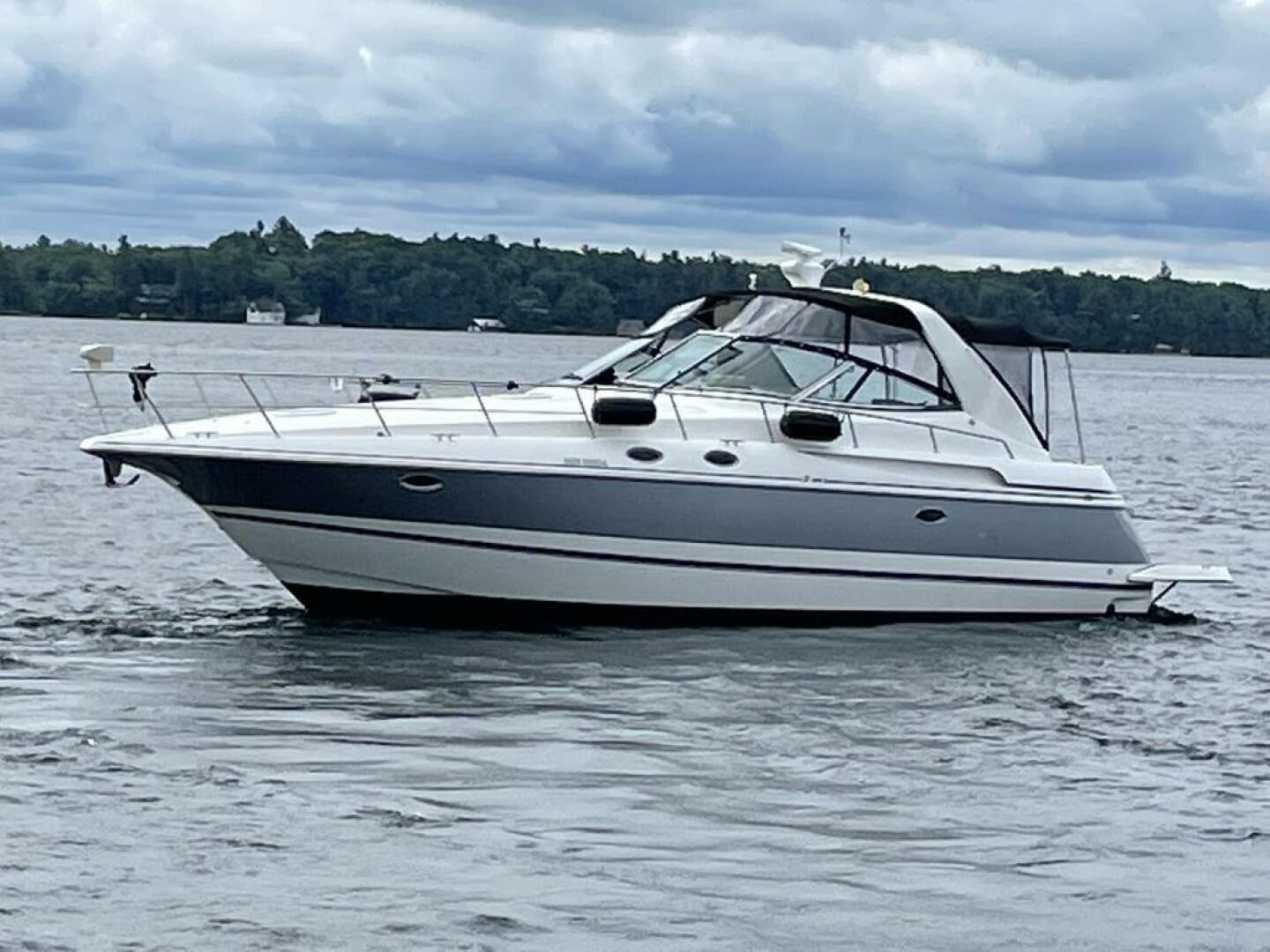 photo 689642c5c31cd5.38088367 Kingston Yacht Sales