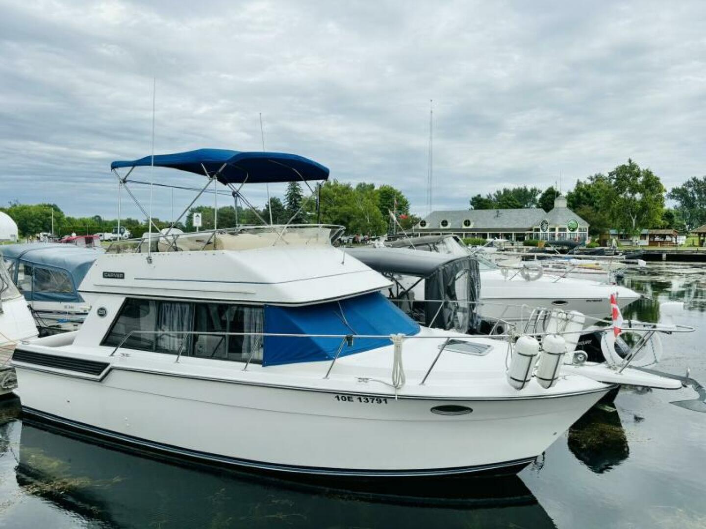 photo 68a38ea8e3c783.58731557 United City Yachts,Toronto Yacht Sales