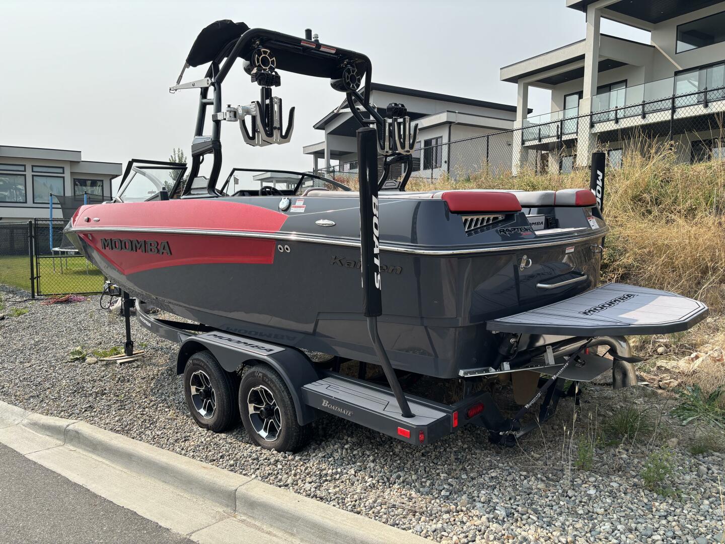 photo 68c07a35b4c473.55332283 Kelowna Yacht,Kelowna Yacht Sales