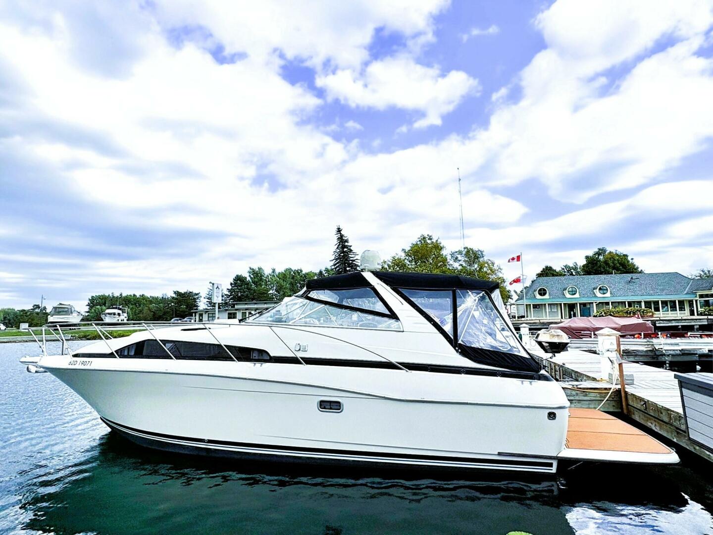 photo 68d2fa2aedbf32.88461515 United City Yachts,Toronto Yacht Sales
