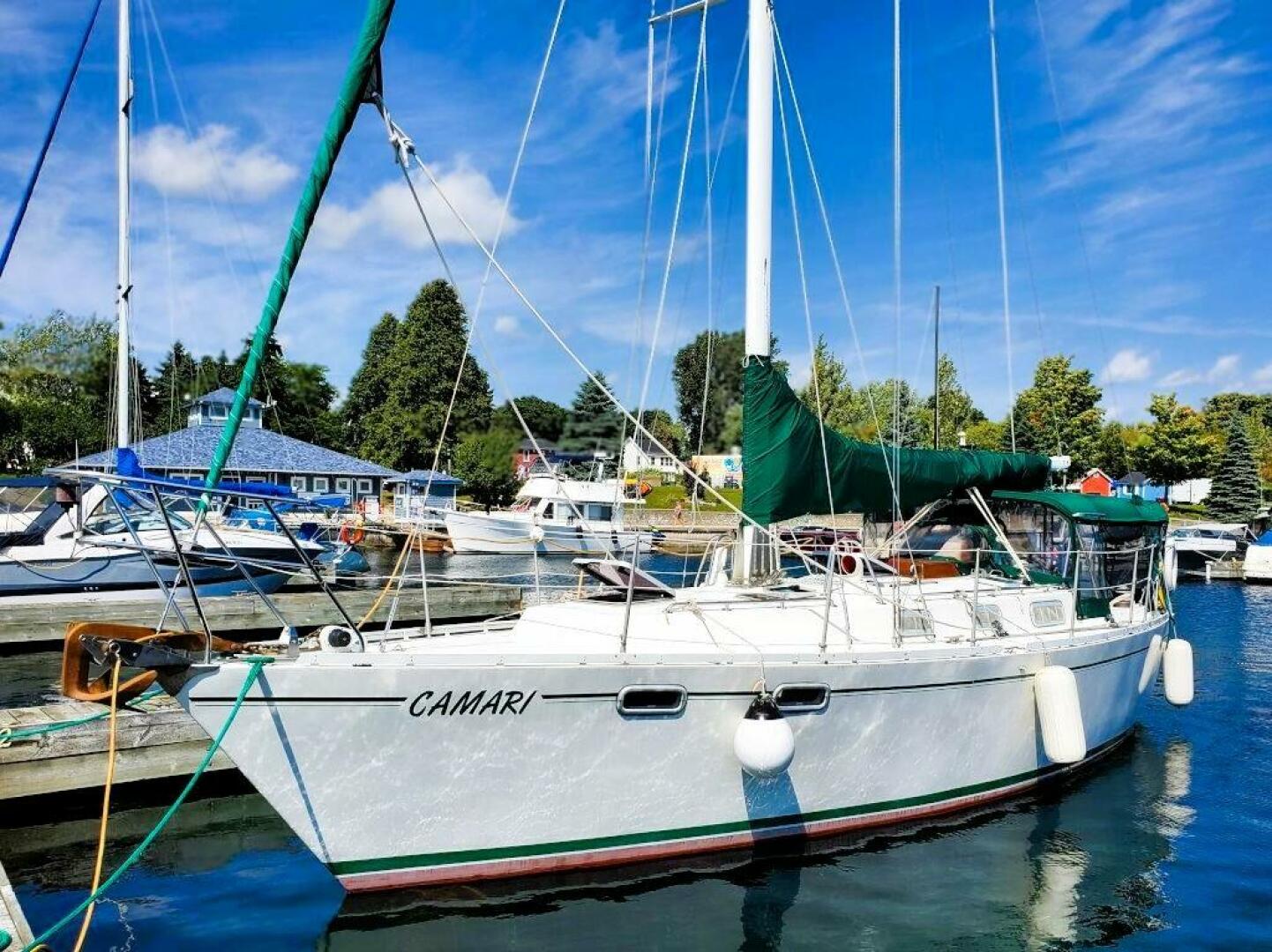 photo 68f68562c5a2a2.41300599 United City Yachts,Toronto Yacht Sales