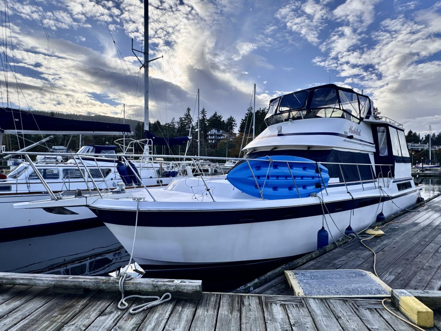 photo 6901d91ce4bd88.96329407 Vancouver Island Yacht Sales